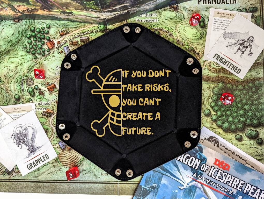 DND RPG King of the Pirates Jolly Roger Luffy One Piece Anime Quote Dice Rolling Collapsible Tray